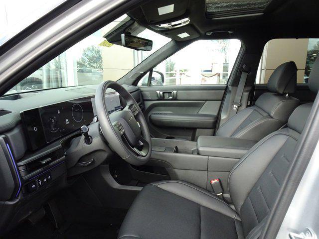 Photo of 2025 Shimmering Silver Hyundai SANTA FE