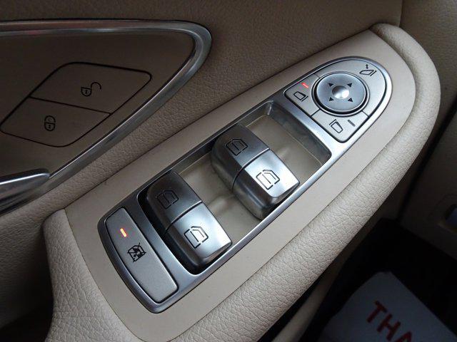 Photo of 2016 White Mercedes-Benz GLC 300