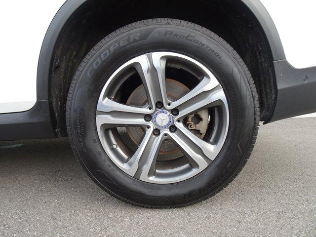 Photo of 2016 White Mercedes-Benz GLC 300