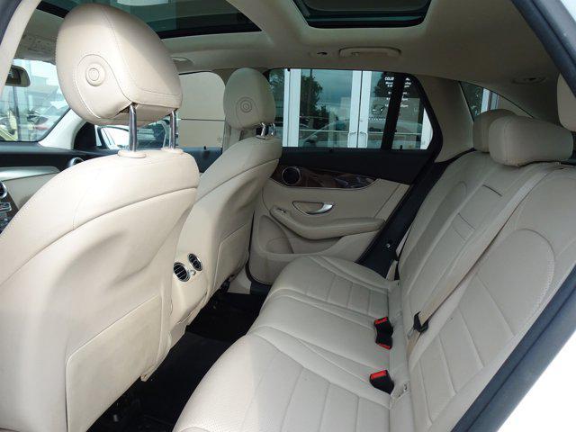 Photo of 2016 White Mercedes-Benz GLC 300
