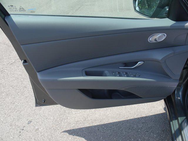Photo of 2024 Amazon Gray Hyundai ELANTRA
