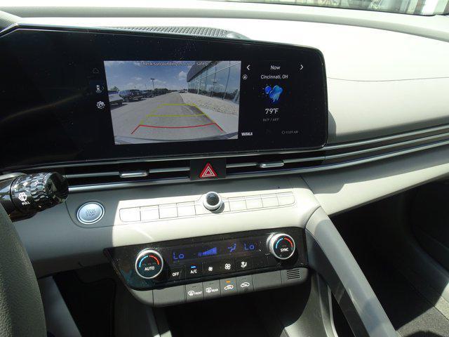 Photo of 2024 Amazon Gray Hyundai ELANTRA