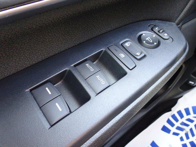 Photo of 2022 Platinum White Pearl Honda CR-V