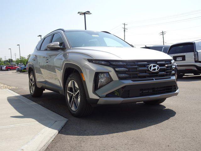 Photo of 2025 Shimmering Silver Hyundai TUCSON Hybrid