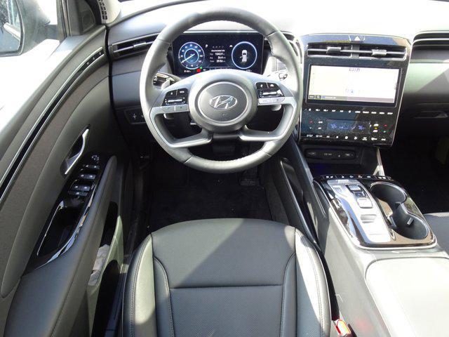 Photo of 2024 Black Pearl Hyundai TUCSON Hybrid