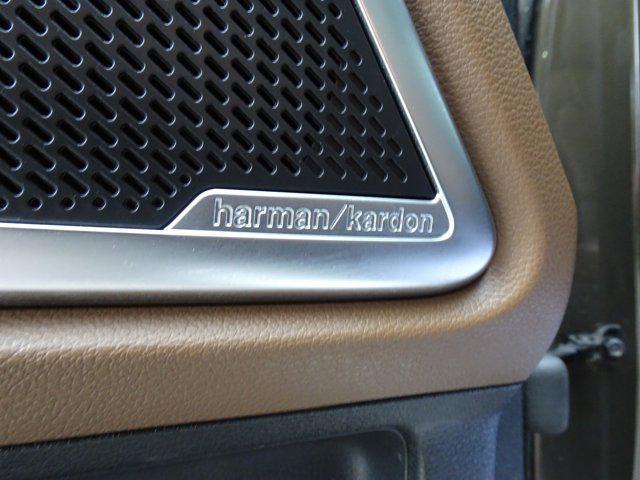 Photo of 2021 Dark Moss Kia Telluride