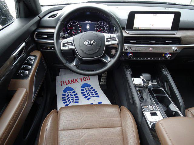 Photo of 2021 Dark Moss Kia Telluride