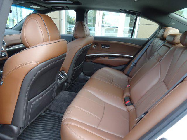 Photo of 2020 Platinum White Pearl Acura RLX