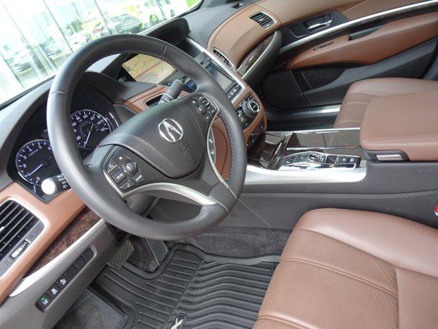 Photo of 2020 Platinum White Pearl Acura RLX