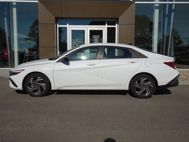 Photo of 2025 Serenity White Hyundai ELANTRA HEV