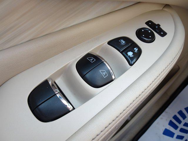 Photo of 2015 Java Metallic Nissan Murano