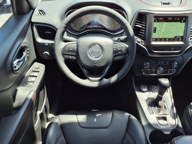 Photo of 2022 Bright White Clearcoat Jeep Cherokee