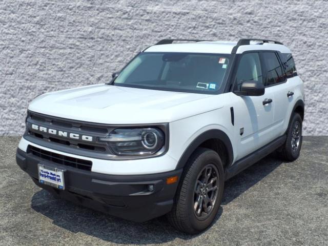 Photo of 2022 Oxford White Ford Bronco Sport