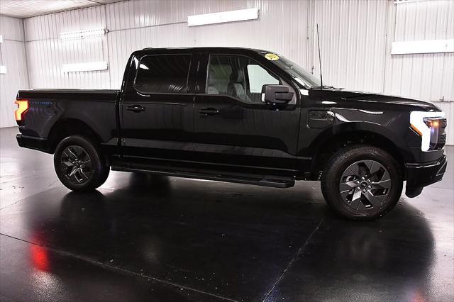 Photo of 2023 Agate Black Metallic Ford F-150 Lightning