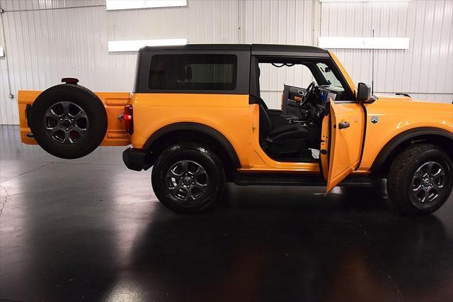Photo of 2022 Cyber Orange Metallic Tricoat Ford Bronco