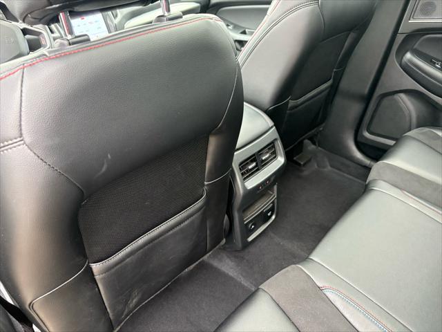 Photo of 2024 Agate Black Metallic Ford Edge