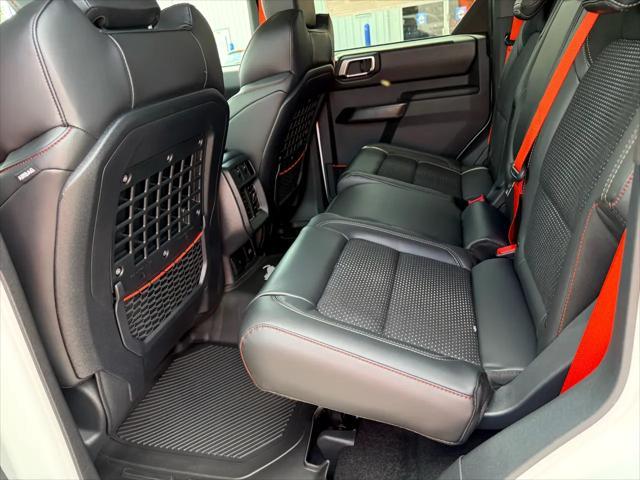 Photo of 2025 Oxford White Ford Bronco