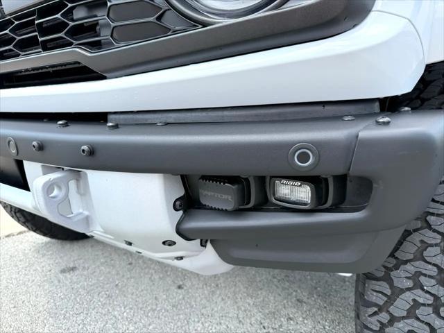 Photo of 2025 Oxford White Ford Bronco