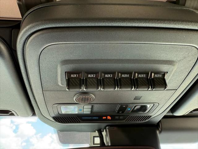 Photo of 2025 Oxford White Ford Bronco