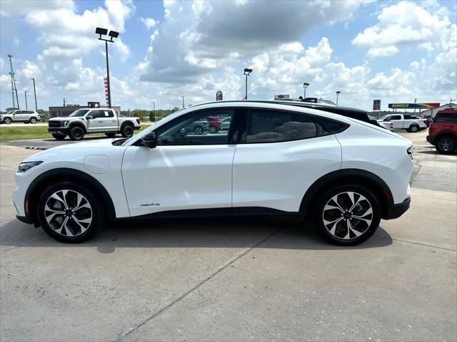Photo of 2025 Star White Metallic Tri-Coat Ford Mustang Mach-E