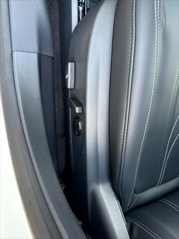 Photo of 2025 Star White Metallic Tri-Coat Ford Mustang Mach-E