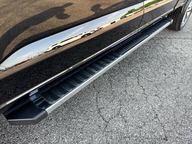 Photo of 2025 Agate Black Metallic Ford F-150