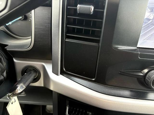 Photo of 2023 Oxford White Ford F-150