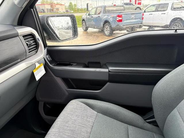 Photo of 2023 Oxford White Ford F-150