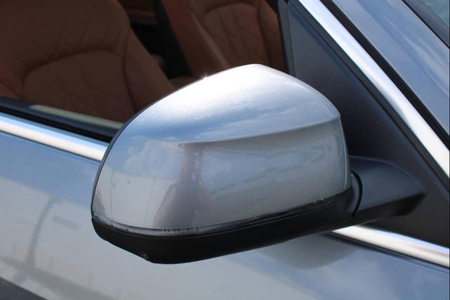 Photo of 2023 Skyscraper Grey Metallic BMW X7