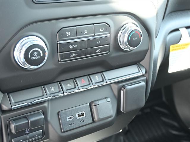 Photo of 2025 Summit White GMC Sierra 3500