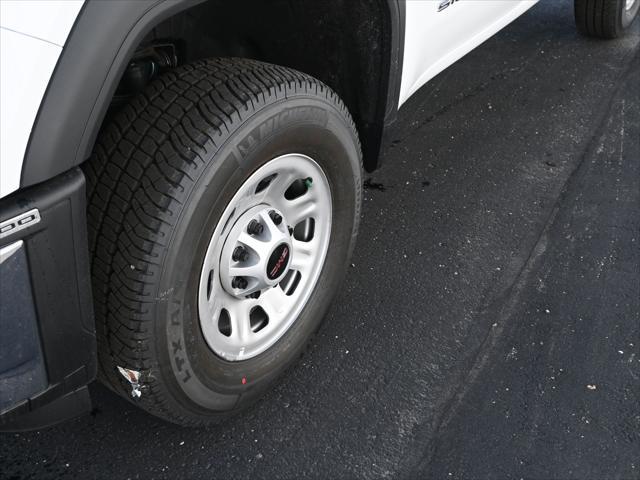 Photo of 2025 Summit White GMC Sierra 3500