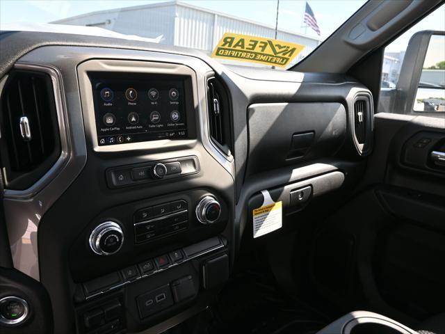 Photo of 2025 Summit White GMC Sierra 3500
