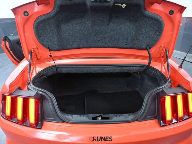 Photo of 2016 Competition Orange Ford Mustang