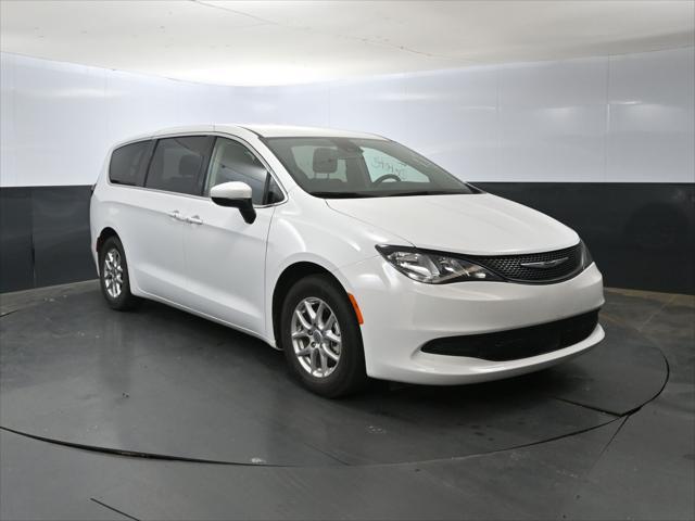 2023 Chrysler Voyager