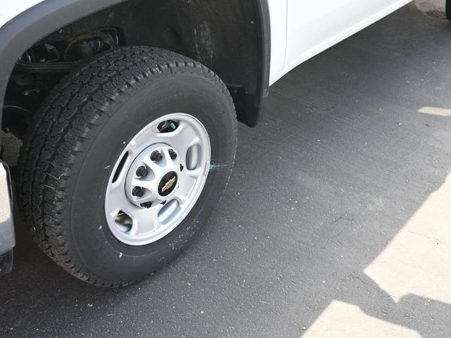 Photo of 2025 Summit White Chevrolet Silverado 2500