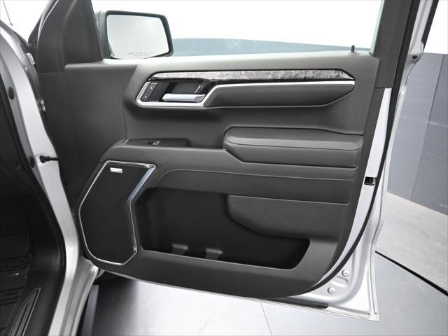 Photo of 2022 Silver Ice Metallic Chevrolet Silverado 1500