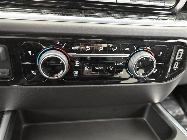 Photo of 2022 Silver Ice Metallic Chevrolet Silverado 1500