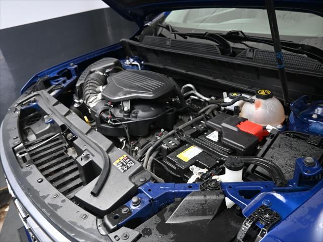 Photo of 2023 Ultra Blue Metallic GMC Acadia