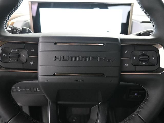 Photo of 2025 Interstellar White GMC HUMMER EV Pickup