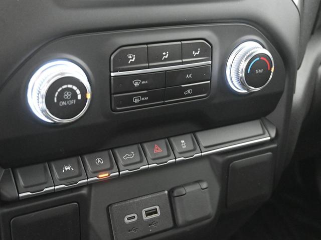Photo of 2025 Onyx Black GMC Sierra 1500