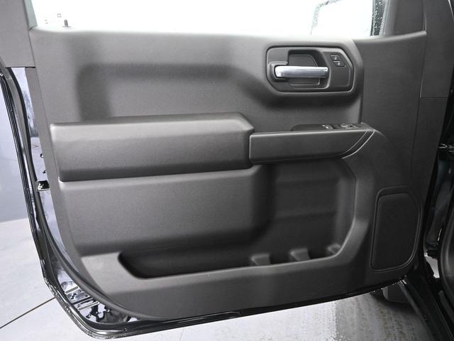 Photo of 2025 Onyx Black GMC Sierra 1500