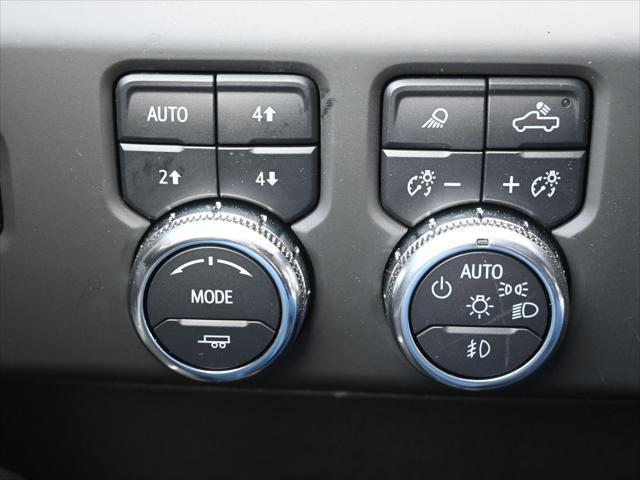 Photo of 2025 Summit White GMC Sierra 3500
