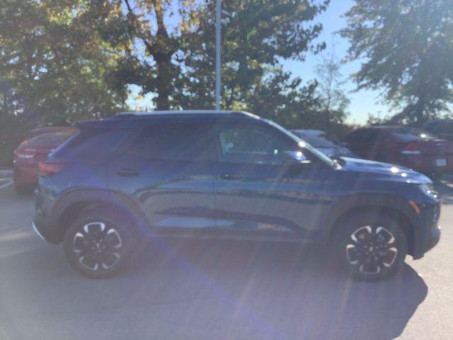 Photo of 2021 Pacific Blue Metallic Chevrolet Trailblazer