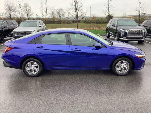 Photo of 2025 Intense Blue Hyundai ELANTRA