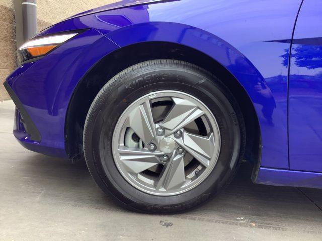 Photo of 2025 Intense Blue Hyundai ELANTRA