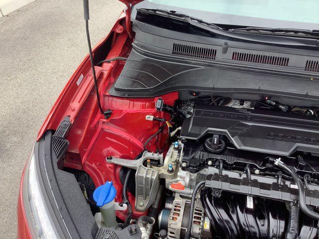 Photo of 2022 Pulse Red w/Black Roof Hyundai KONA