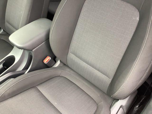 Photo of 2022 Pulse Red w/Black Roof Hyundai KONA