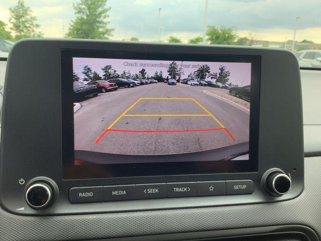 Photo of 2022 Pulse Red w/Black Roof Hyundai KONA