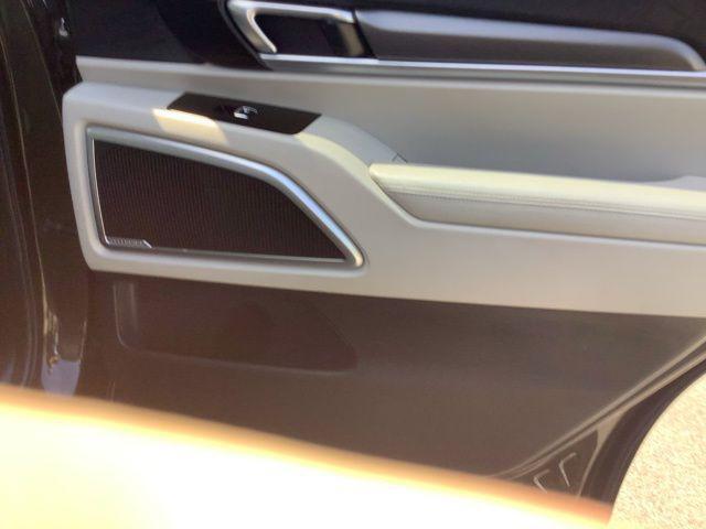 Photo of 2022 Dark Moss Kia Telluride