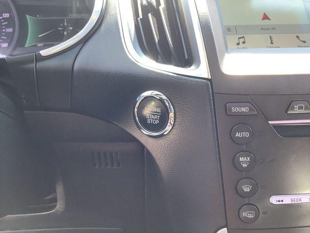 Photo of 2018 Lightning Blue Ford Edge